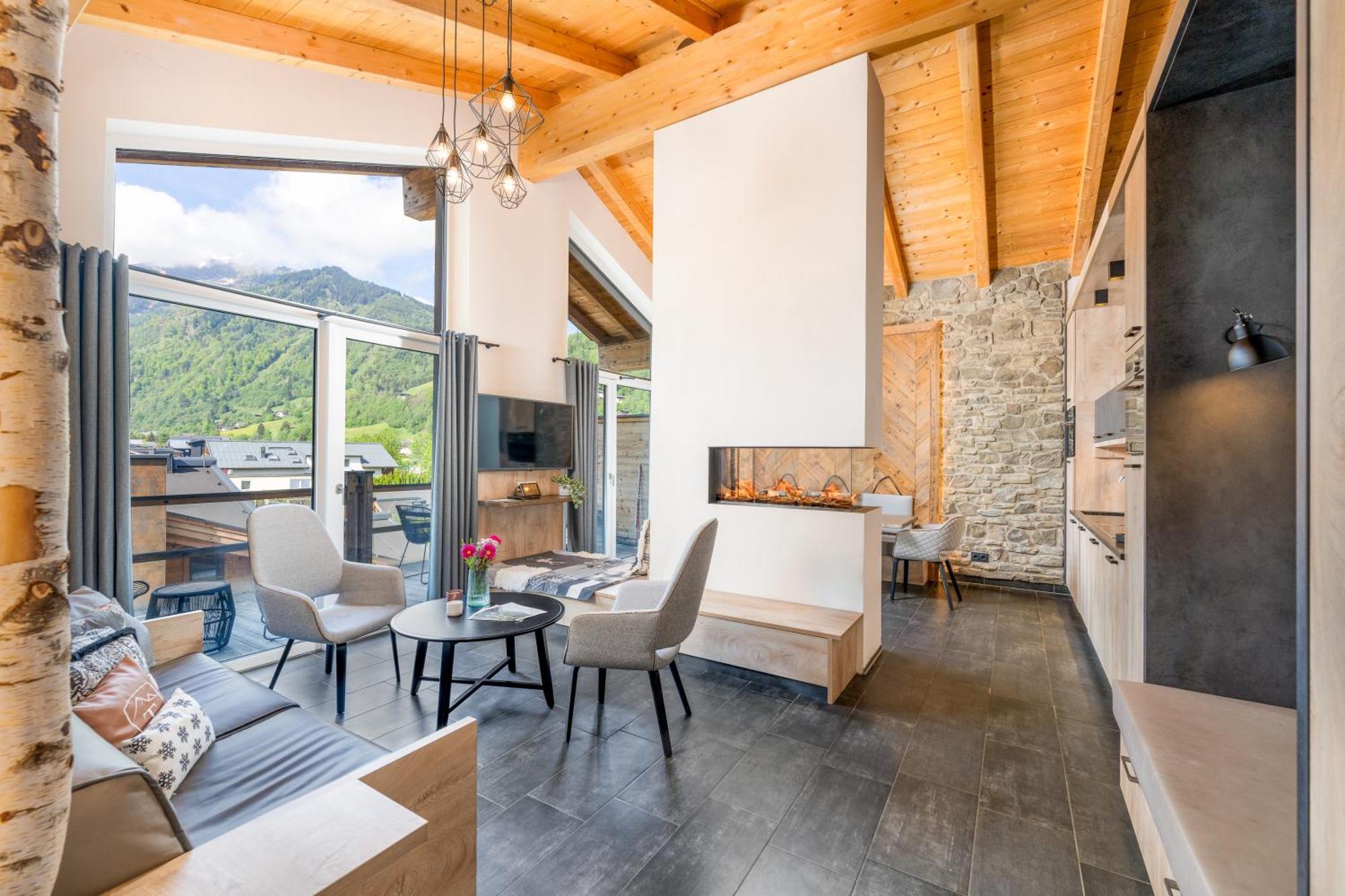 24 By Avenida - Mountain Hotel Kaprun Bagian luar foto
